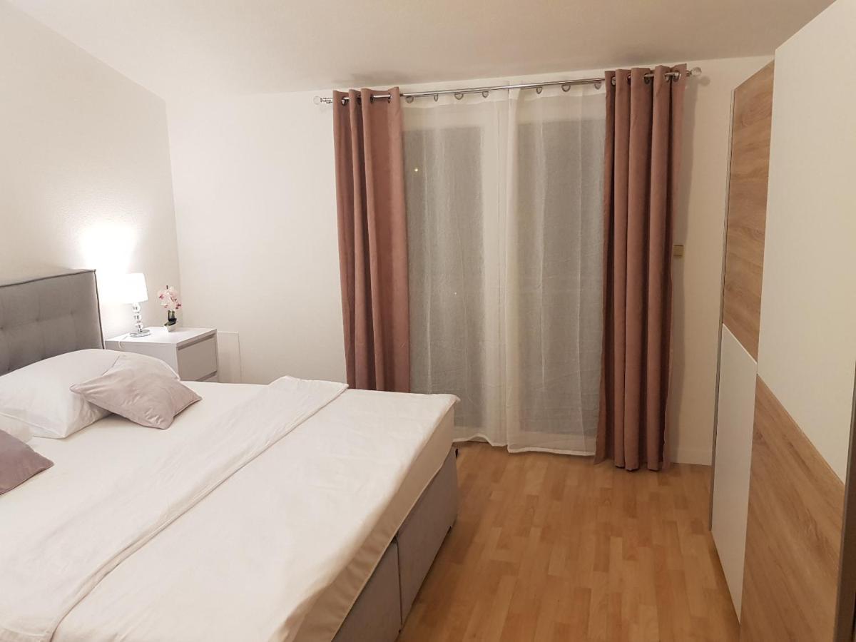 Apartman Mia With Pool1 Сплит Екстериор снимка