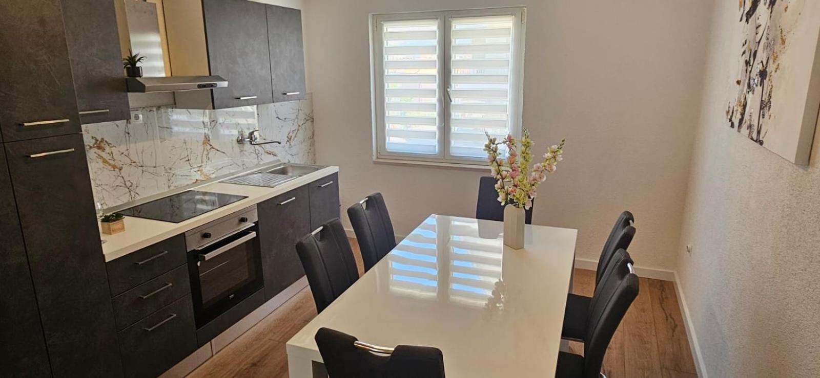 Apartman Mia With Pool1 Сплит Екстериор снимка