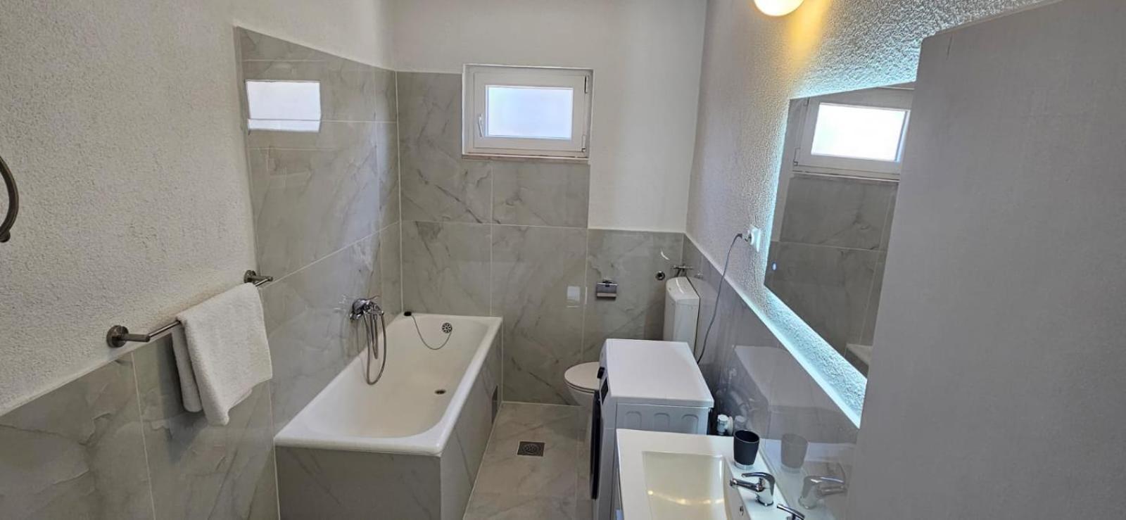 Apartman Mia With Pool1 Сплит Екстериор снимка