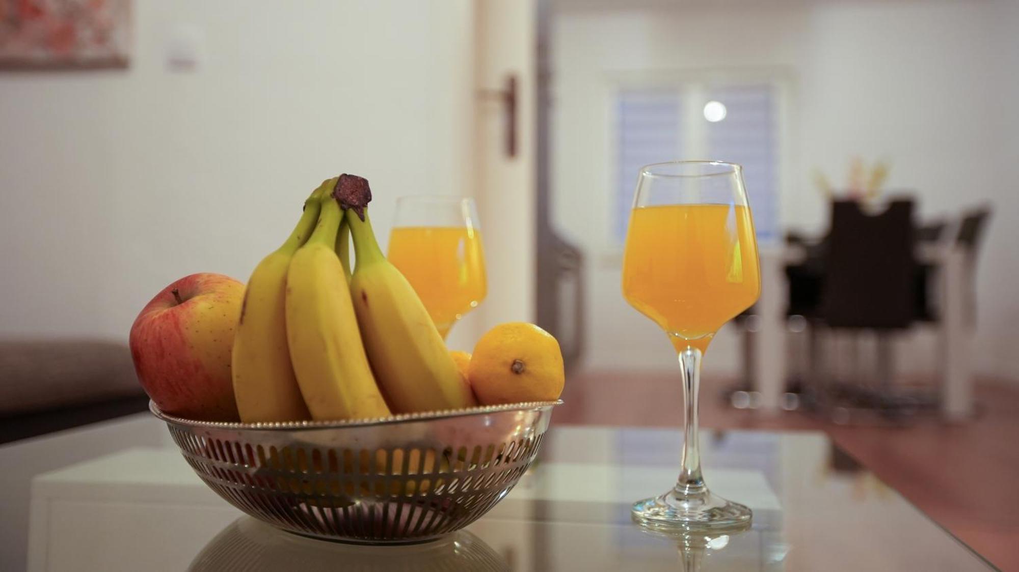 Apartman Mia With Pool1 Сплит Екстериор снимка