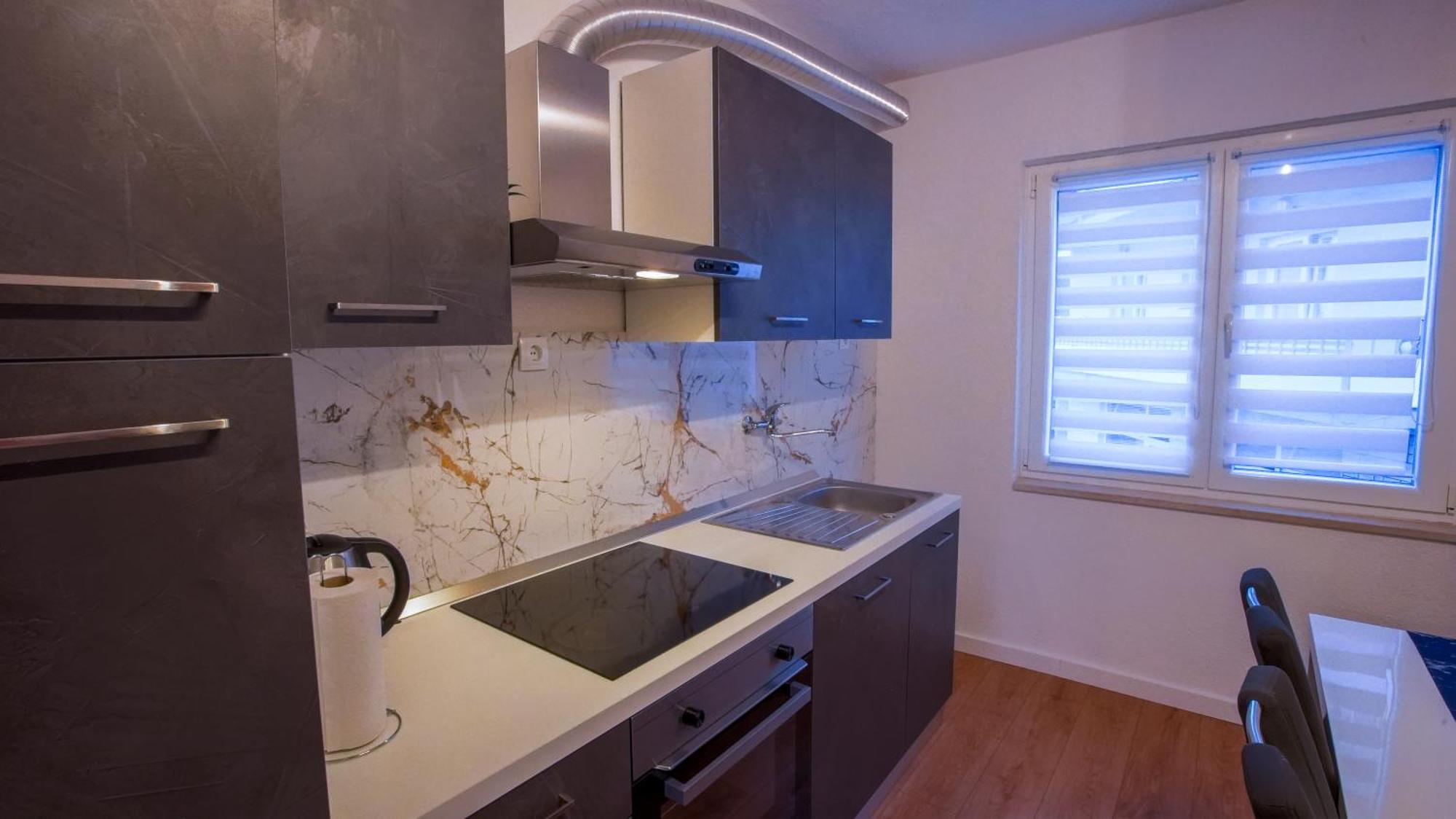 Apartman Mia With Pool1 Сплит Екстериор снимка