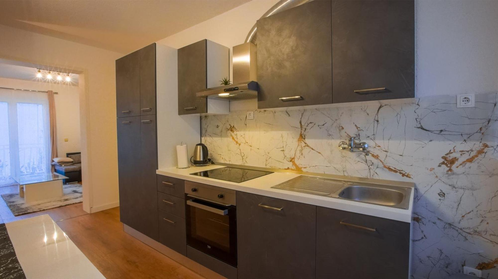 Apartman Mia With Pool1 Сплит Екстериор снимка