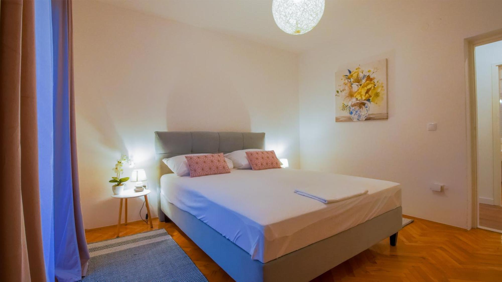 Apartman Mia With Pool1 Сплит Екстериор снимка